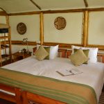 mid-range safari lodges