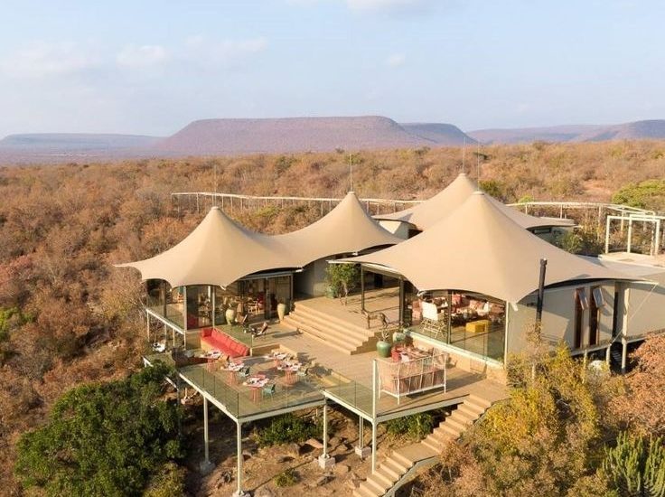 Mid range Accomodations in Queen Elizabeth National Park