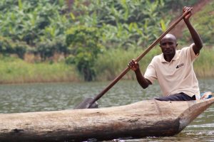 Read more about the article Canoeing and kayaking on a Uganda Safari