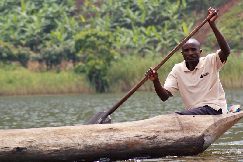 Canoeing and kayaking on Uganda safari