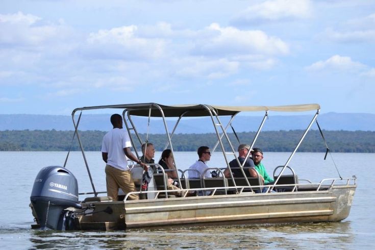 Boat cruise on Lake Ihema