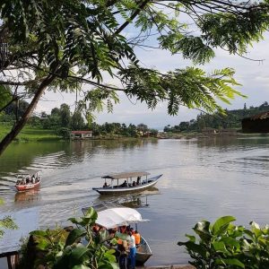 Read more about the article Lake Kivu Honeymoon Packages