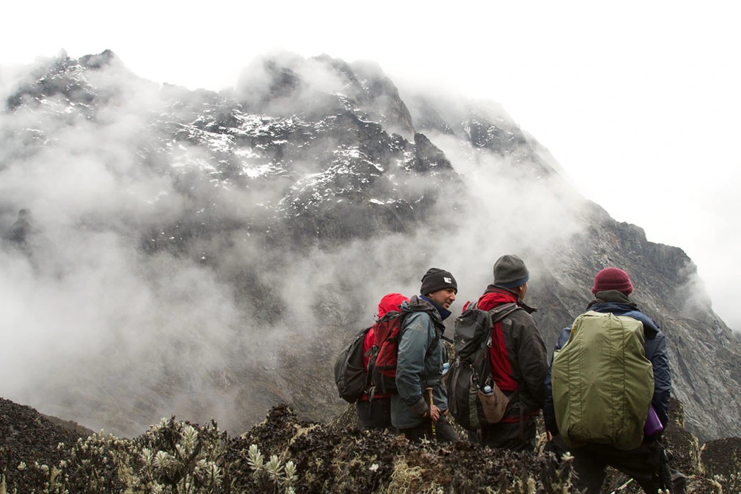 You are currently viewing What to pack for a mountain hike