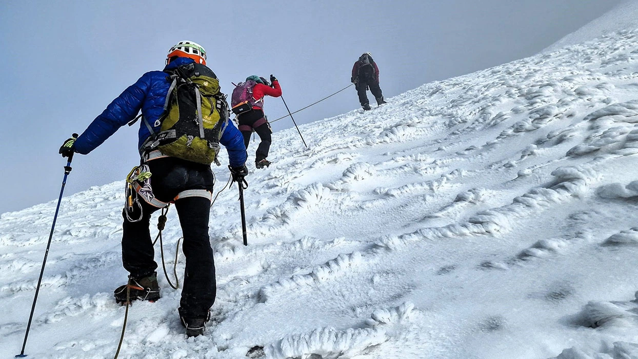 You are currently viewing How many days to hike to the top of Mountain Rwenzori?