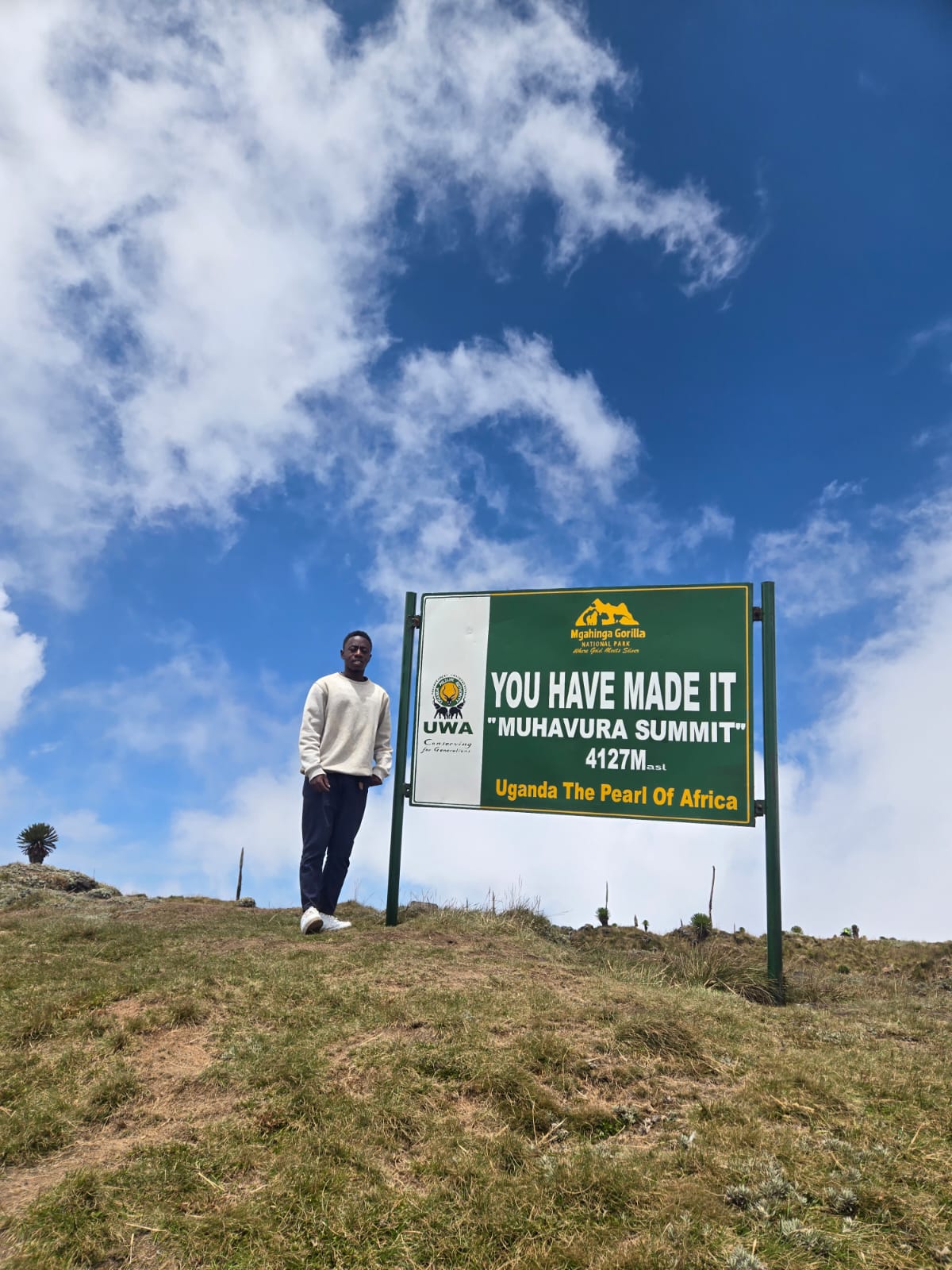 You are currently viewing Hiking Mountain Muhavura: A Complete Guide for Adventurous Trekkers