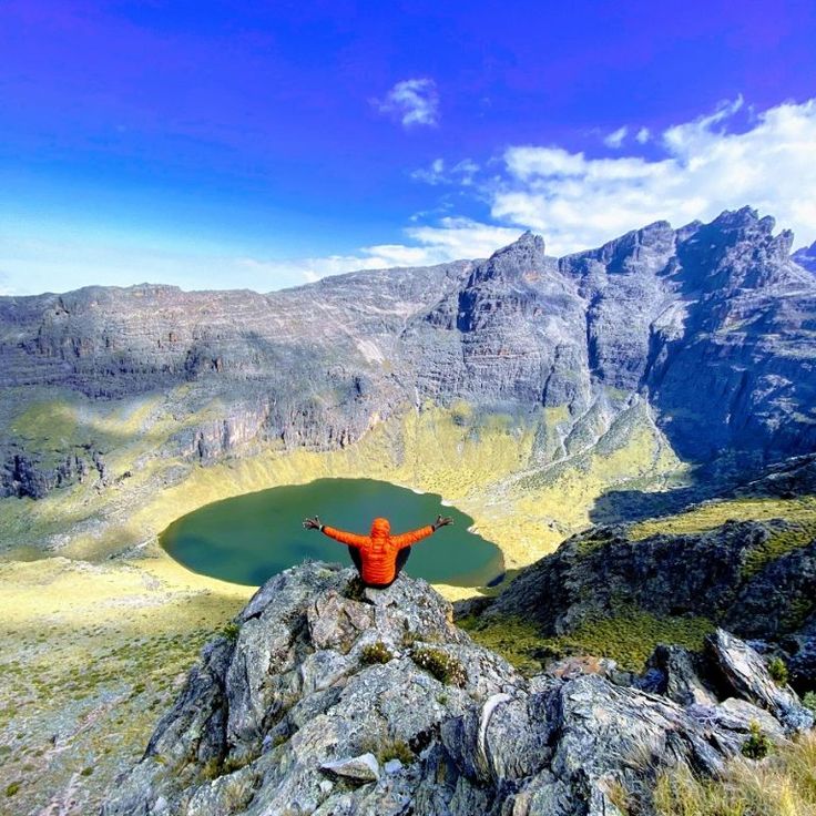 You are currently viewing Mountain Climbing and Hiking in Kenya