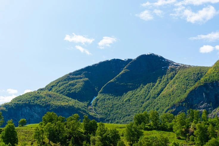 You are currently viewing Hiking Mount Karisimbi in Rwanda