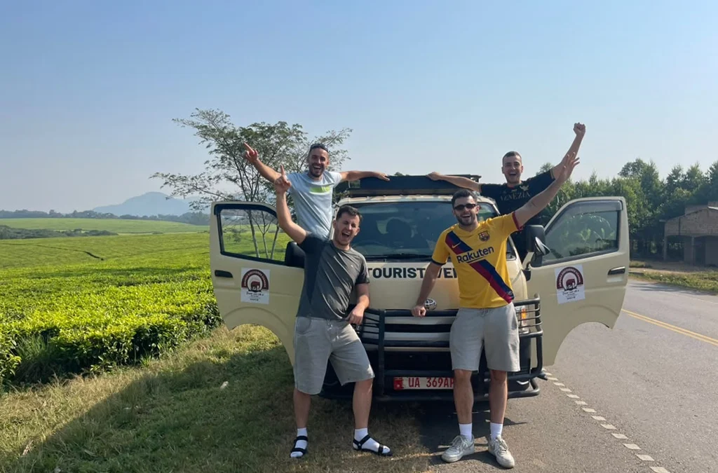 What Is Included in a Uganda Safari Package